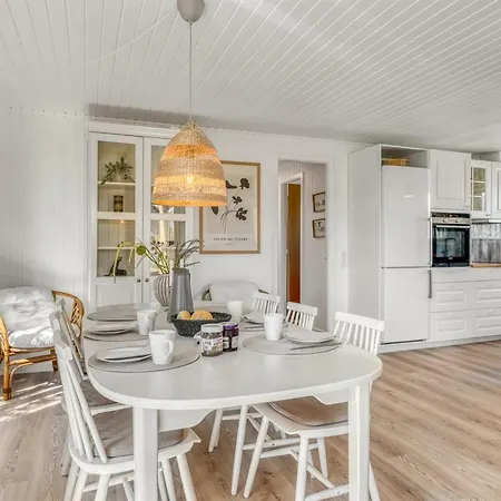 Ensio - 750m From The Sea By Interhome *